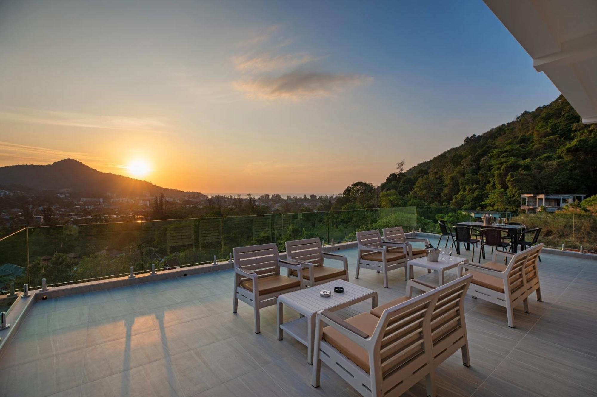 Baan Chom View Kamala - SHA Plus Ruang foto